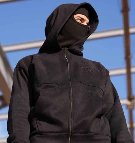 Fast Ninja Hoodie – Minimal Design